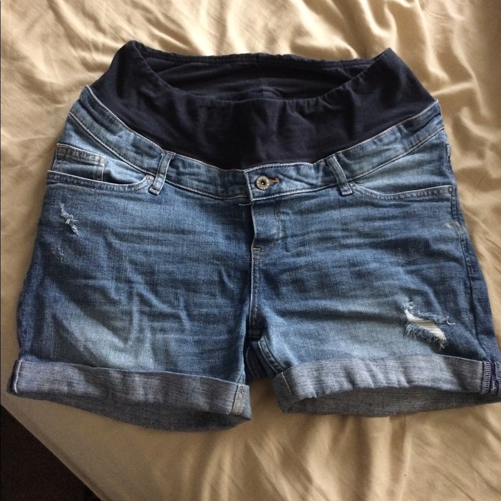 H&M mama maternity shorts size 12